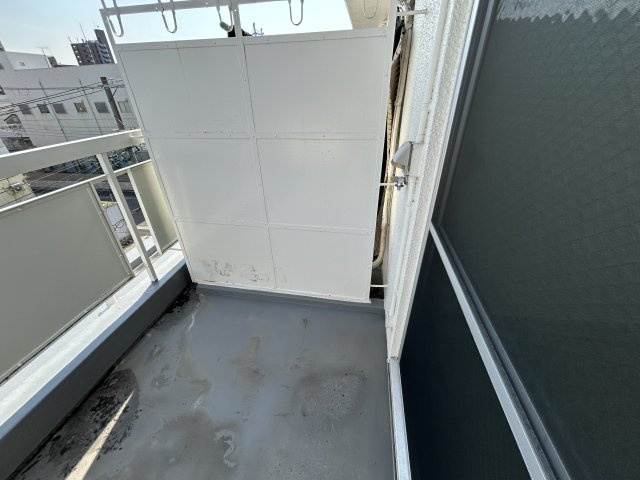 プレミール神戸本庄町のバルコニー
