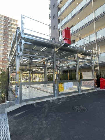 プレシス千葉みなとベイフロントの駐車場