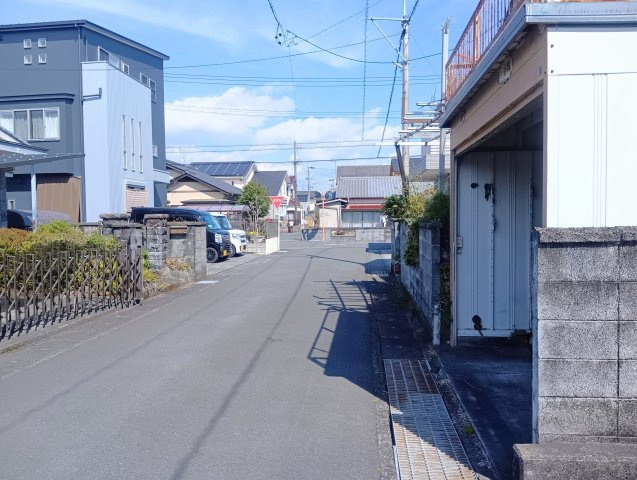 【前面道路含む現地写真】の画像