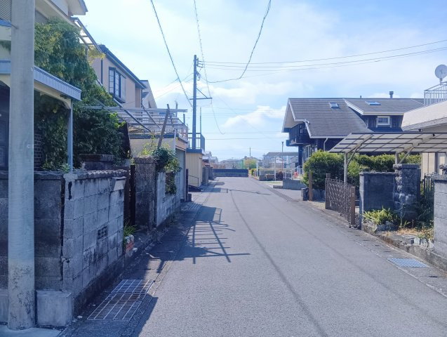 【前面道路含む現地写真】の画像