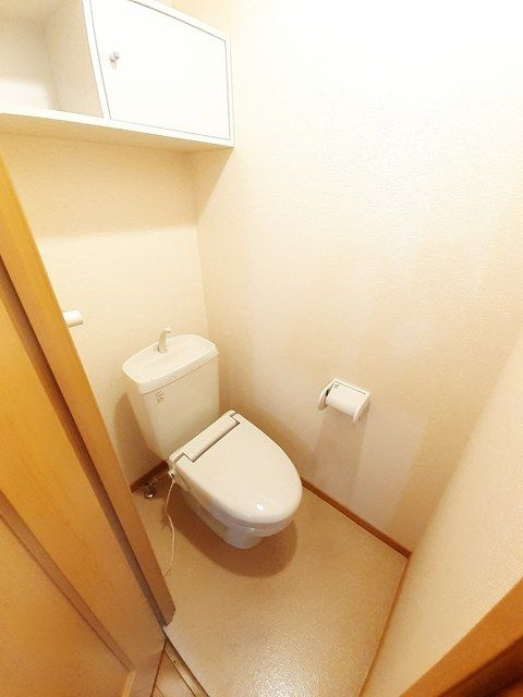 バイオレットのトイレ