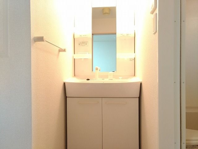 サニーアベニューの洗面所