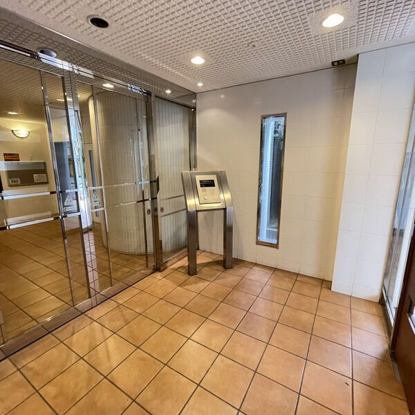 ベレーサ名駅ウエストのエントランス
