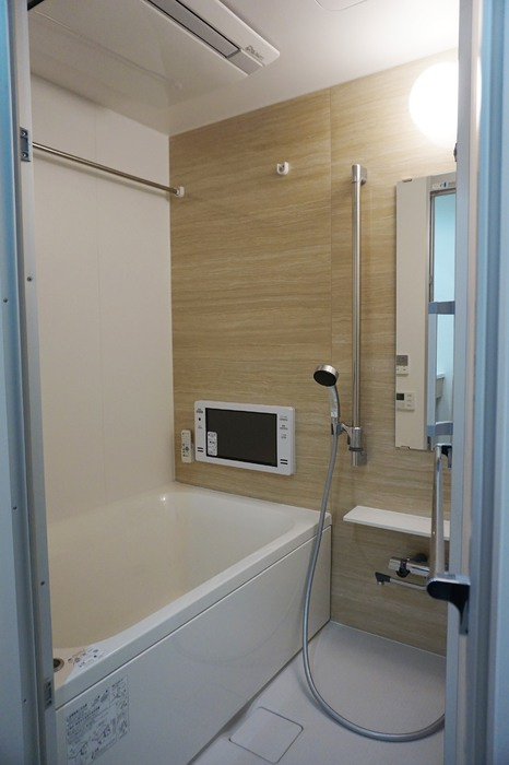 ＲＥＳＩＤＥＮＣＥ丸の内七間町の浴室