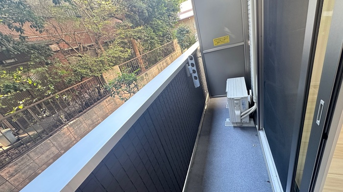 D-room黄金のバルコニー