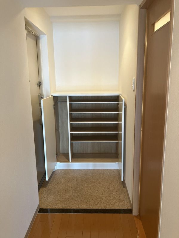 ディアコート白川 の玄関