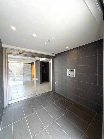 KAMAKURA TERRACE LIVING — 由比ガ浜の余白