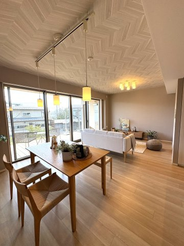 KAMAKURA TERRACE LIVING — 由比ガ浜の余白の居間・リビング