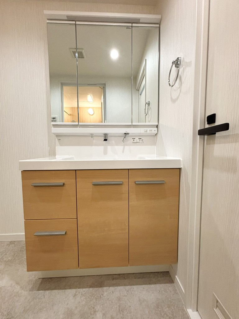 野村新瀬戸ヒルズ・ウインザーズパークウエストウィングの独立洗面台|独立洗面化粧台が付いています