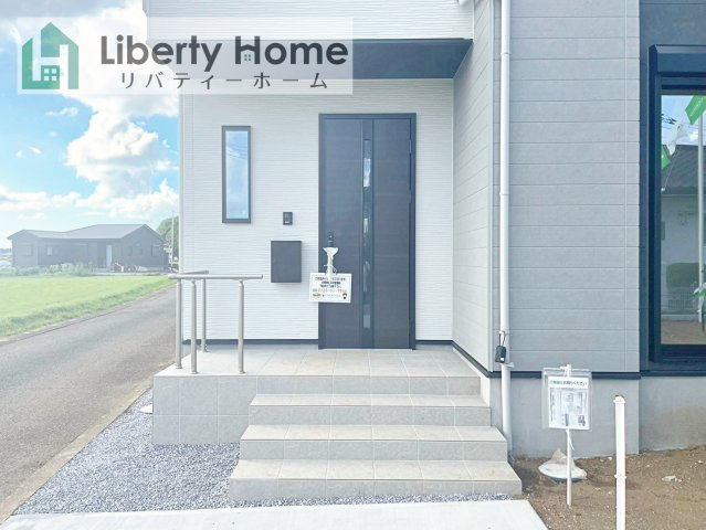 つくば市東光台2期　新築戸建　1号棟のエントランス