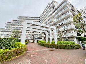 ～専用庭付～中山パーク・ホームズの画像