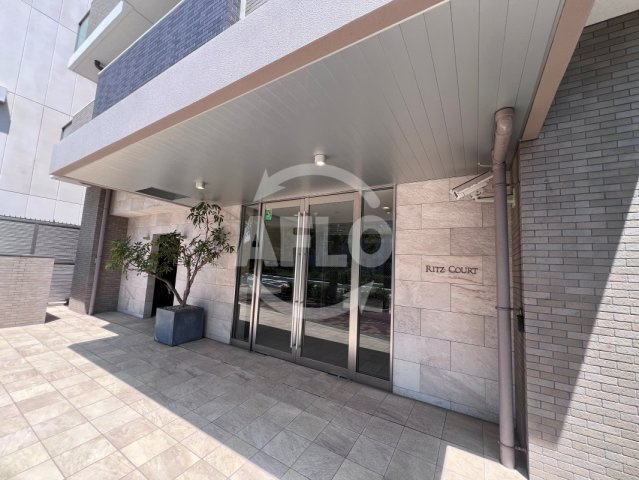 RITZ　COURTのエントランス|RITZ　COURT（リッツコート）　エントランス