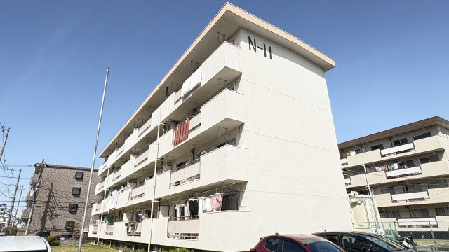 沼津市大岡の中古マンションの外観|RC造なので耐火性・耐震性に優れています。また遮音性・防音性も高くなっています。