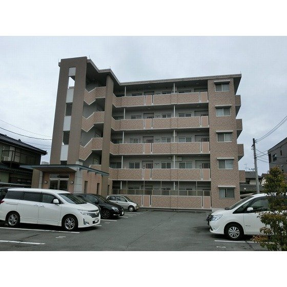 熊本市南区出仲間７丁目の賃貸マンション