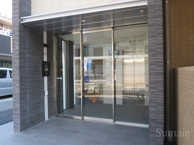 サンブリーズのエントランス|建物入口♪