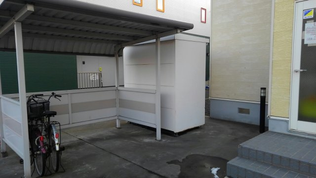 レオパレスオーロラ４１のその他|駐輪場