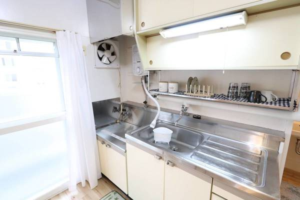 ビレッジハウス琴似第二6号棟のキッチン|モデルルームの写真です