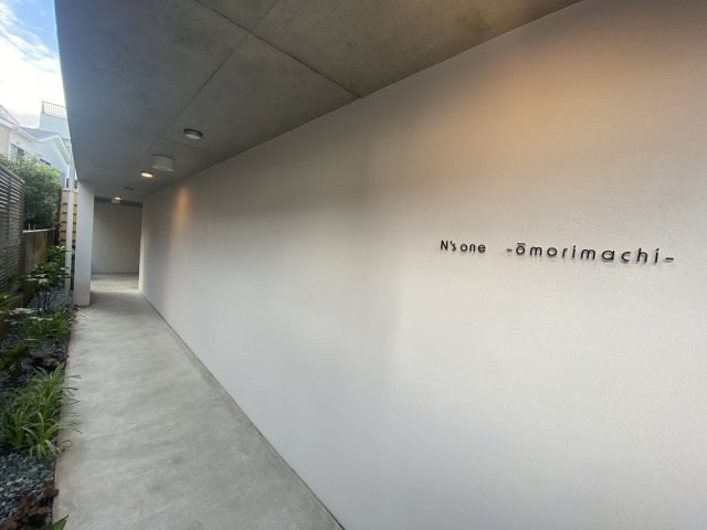 N's one大森町のセキュリティ|エントランスはマンションに面していないため、入居者様の出入りが見えづらい造りとなっております。
