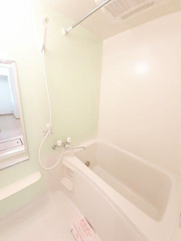 Ｌｅａｆ　ＰｌａｚａⅠの浴室