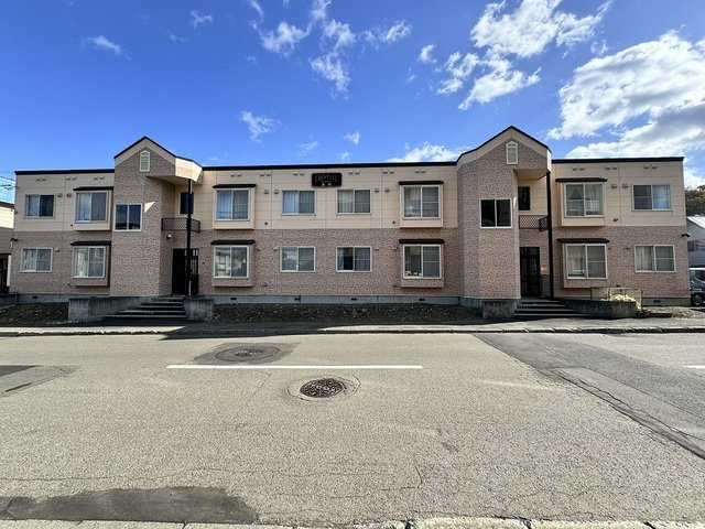 クレストール坂田の外観