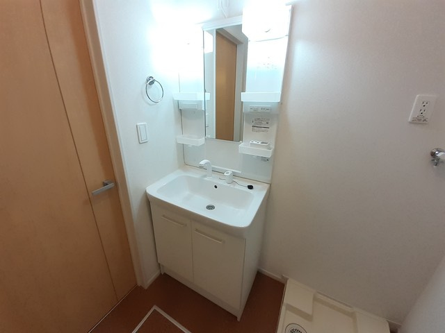 カルムメゾンの独立洗面台|洗面所