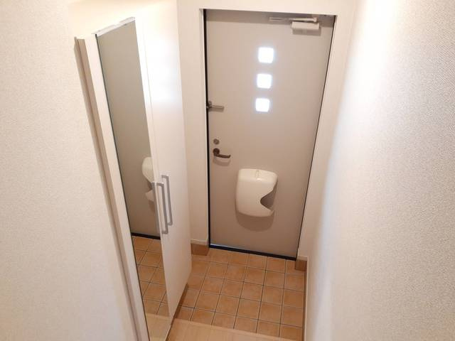 カルムメゾンの玄関