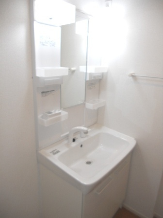高瀬川ハイツⅡの独立洗面台|洗面所