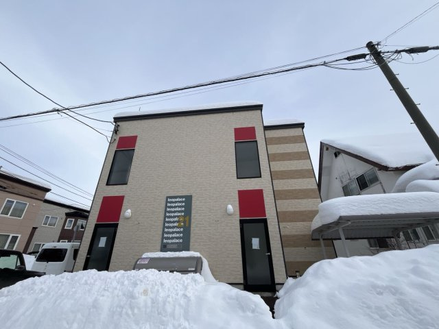 レオパレスヴィルの外観