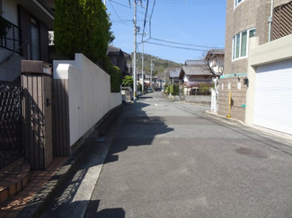 【前面道路含む現地写真】 | 川西市湯山台2丁目80の11　中古一戸建て