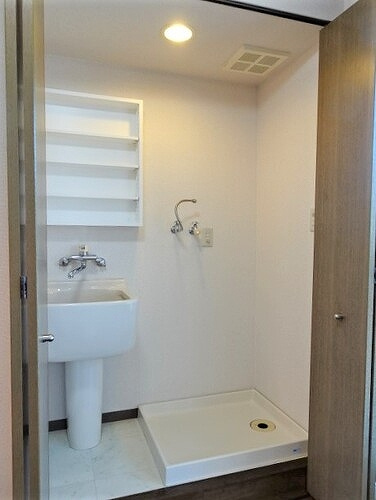 ライオンズマンション山の手第２のその他|ダイニング(室内洗濯機置場およびスロップシンク）