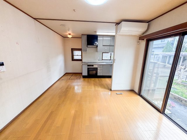 【居間・リビング】の画像