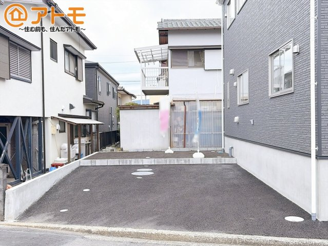 【駐車場】 | 富士宮市宮原第25　新築戸建　全1棟 | 2台並列駐車可能！ゆったりスペースで、駐車も楽ちん♪