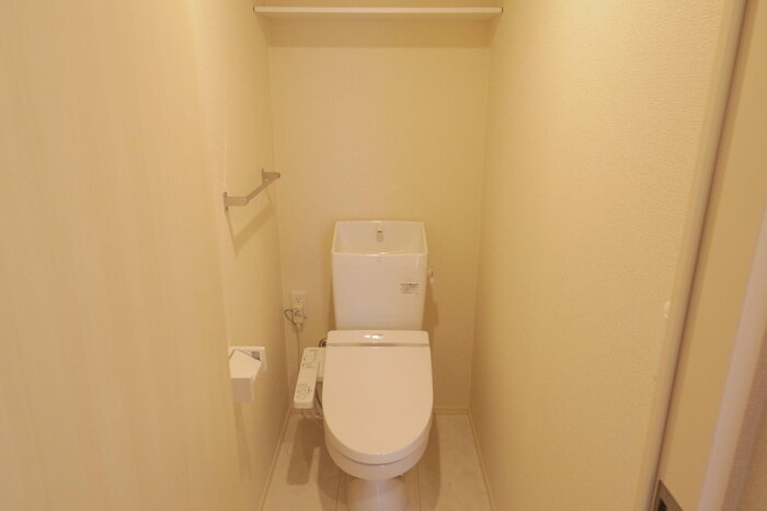 Villa Ren(ｳﾞｨﾗﾚﾝ）のトイレ|温水洗浄暖房便座