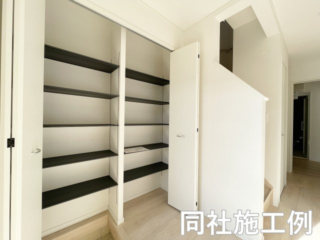 新築戸建　クレイドルガーデン曽我部町寺長縄手の玄関|同社施工例