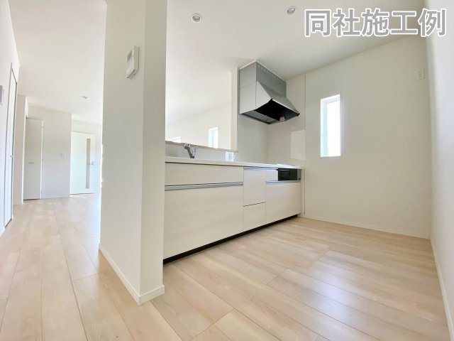 新築戸建　クレイドルガーデン曽我部町寺長縄手のキッチン|同社施工例