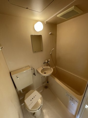 メゾン池之端の浴室|写真は別の部屋になります