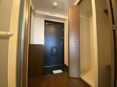 【玄関】 | リーガル弁天町