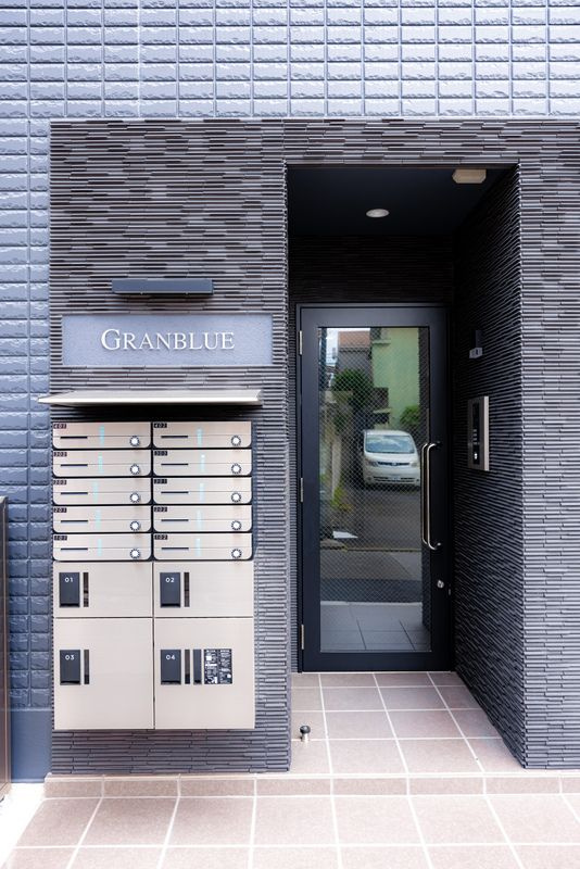 GRANBLUE五反野のエントランス