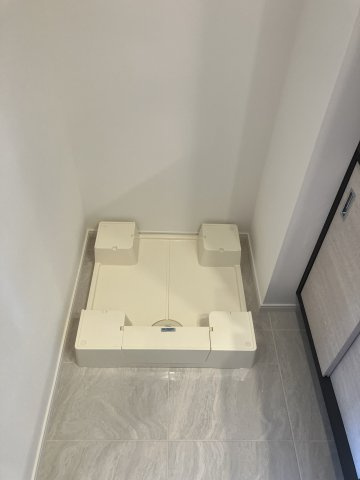 SKY DUO SUN VILLAGE T棟  48階のランドリースペース