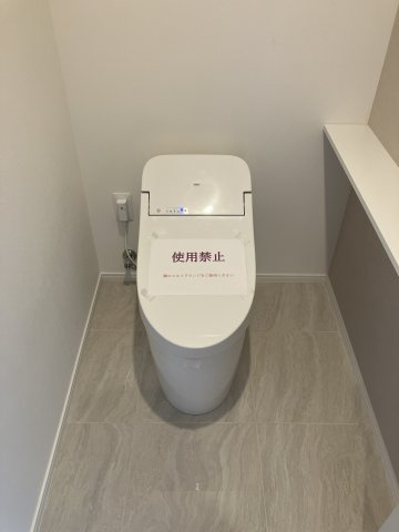 SKY DUO SUN VILLAGE T棟  48階のトイレ