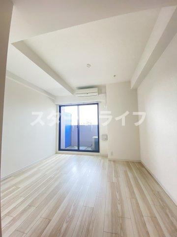 大阪市淀川区西宮原２丁目の賃貸マンションの居間・リビング