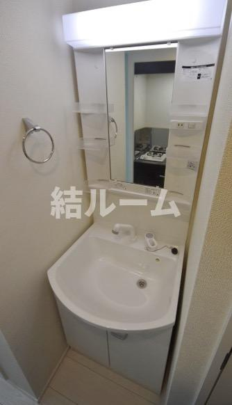 練馬区貫井４丁目のアパートの洗面所