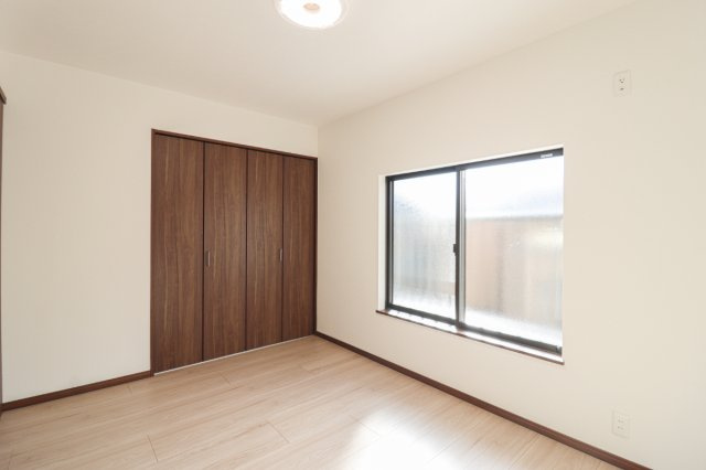 【Re Dream】久我石原町の洋室|たっぷり光が差し込む洋室！自分だけの素敵なお部屋づくりをしていただけます♪

現地（2024年1月）撮影