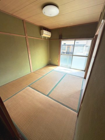 石崎コーポの和室