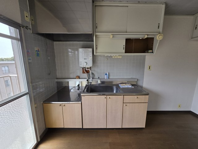 なるみグリーンコーポ２号棟のキッチン