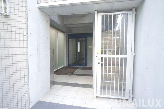 熊本市中央区大江本町の賃貸マンションのエントランス