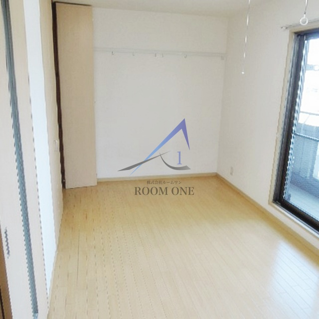 マ・メゾン大倉山の居間・リビング|洋室のお部屋です。