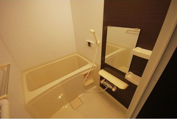 Vega新富(ベガシントミ)の浴室