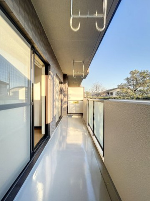 【バルコニー】 | コンフォール鷺沼 | ※同建物ほかのお部屋の写真です。