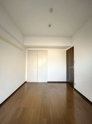 【洋室】 | コンフォール鷺沼 | ※同建物ほかのお部屋の写真です。